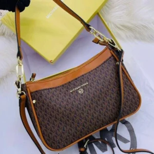 High End Jet Set Medium Logo Shoulder Coffee Bag